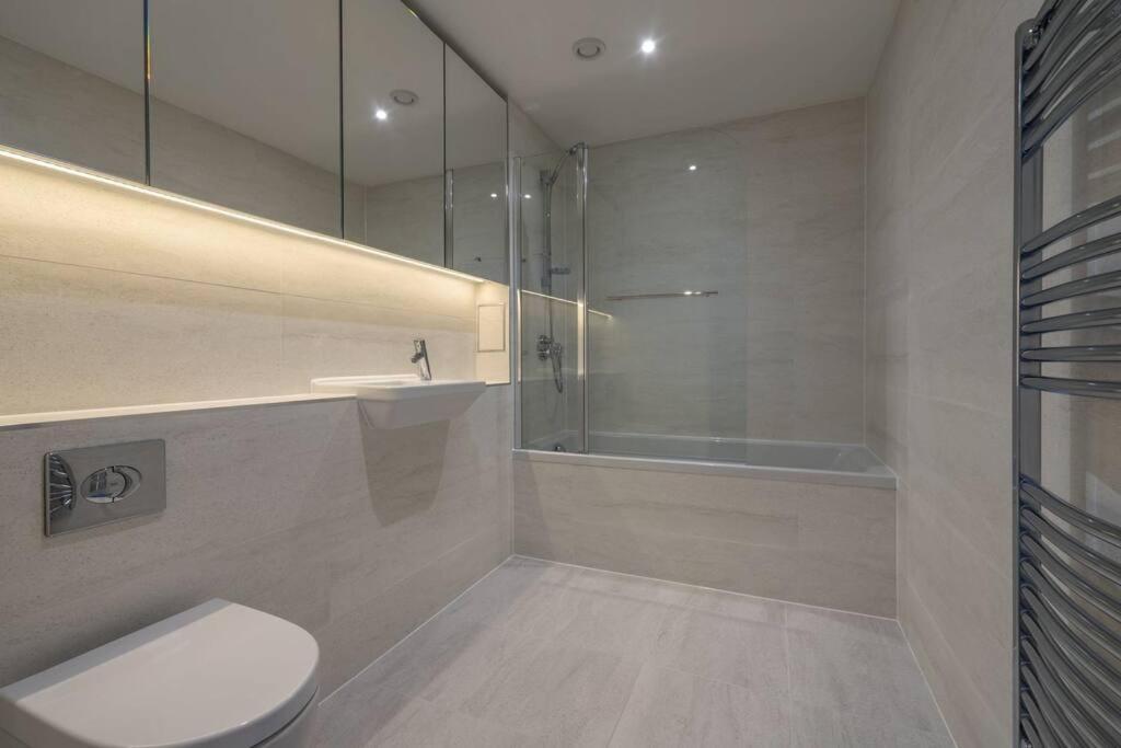 Luxurious & Modern Townhouse In Hammersmith Apartment London Bagian luar foto